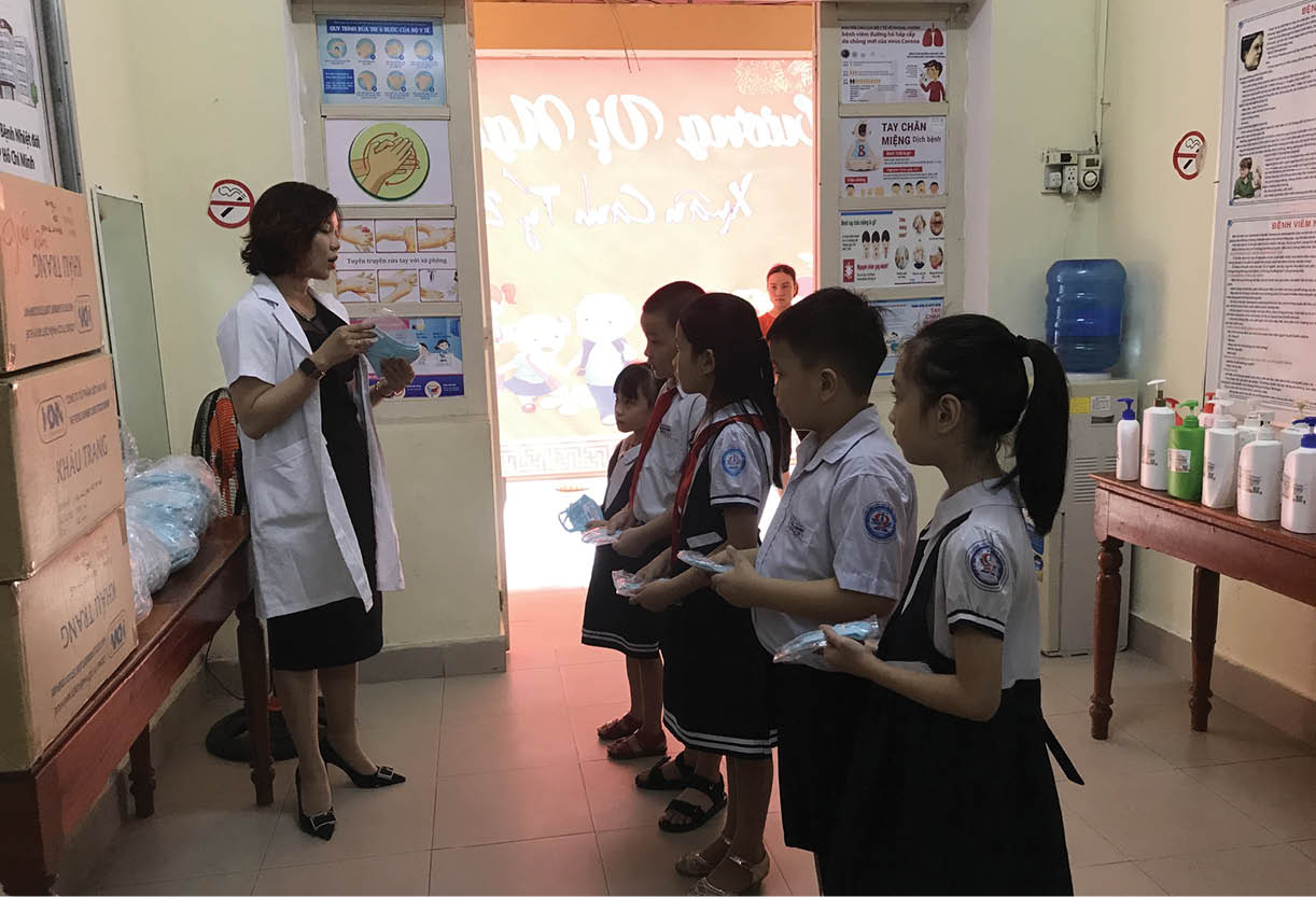 Quan tâm hơn cho y tế trường học