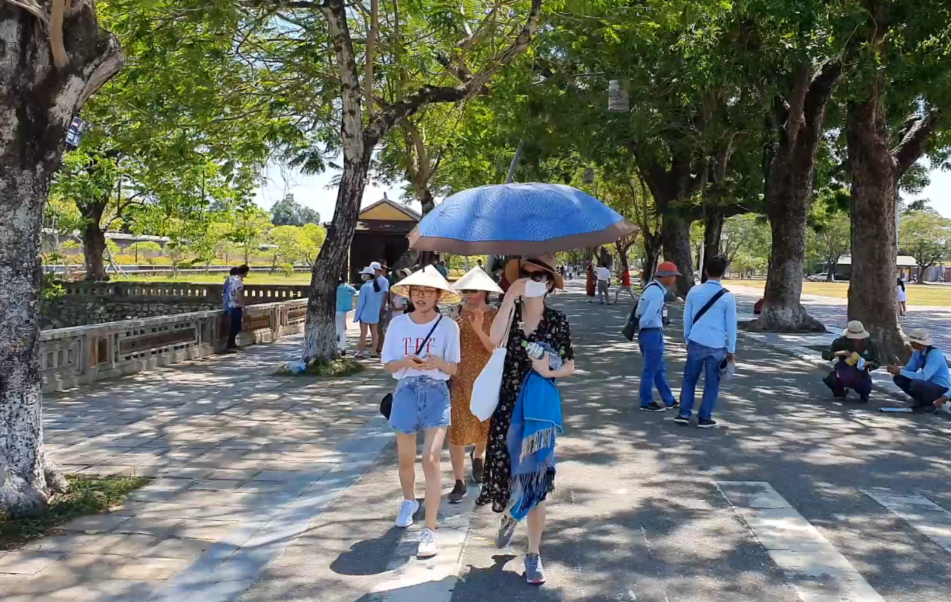 Nghiên cứu giải pháp phù hợp hỗ trợ ngành du lịch