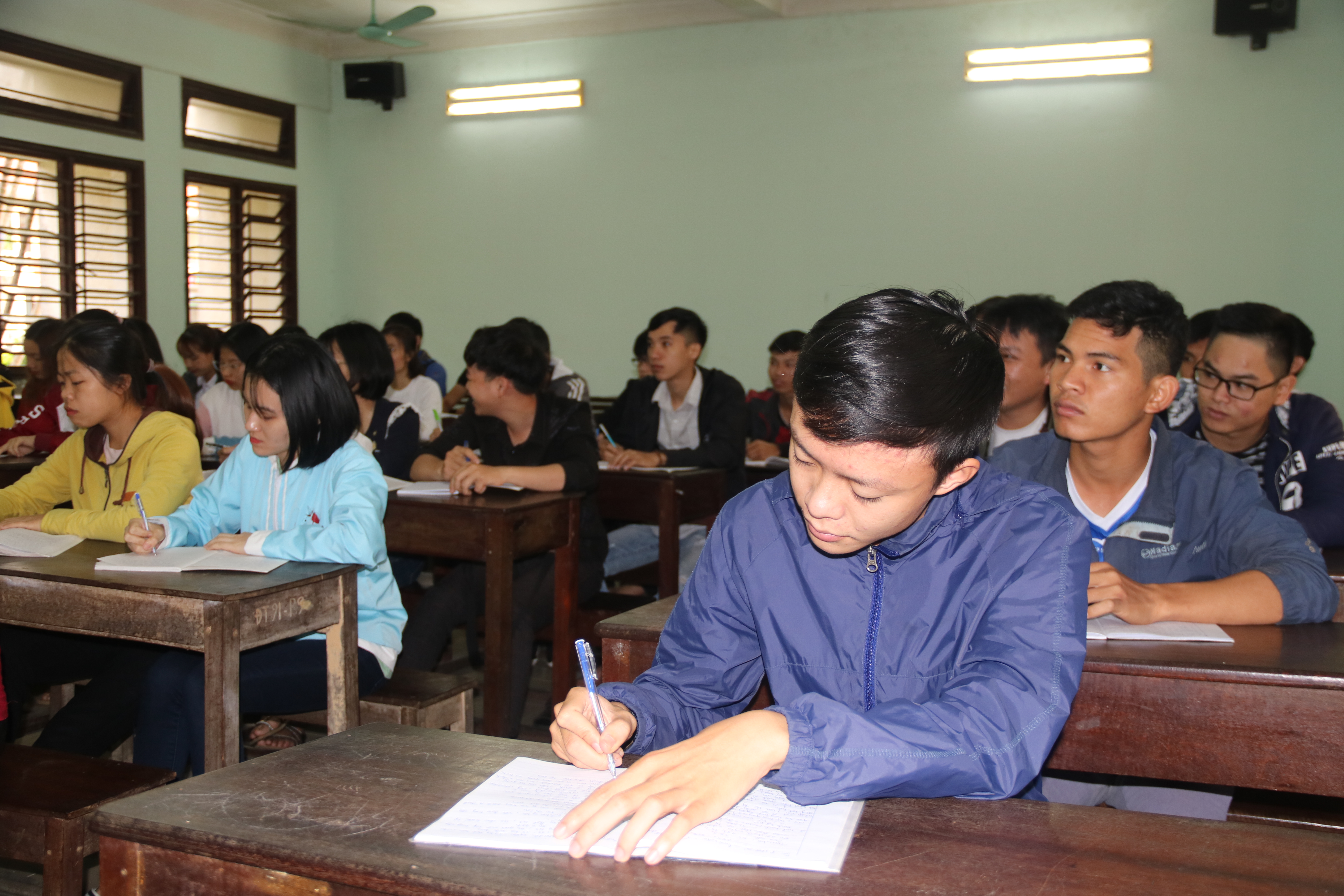 Sinh viên Đại học Huế học tập trung từ 21 9