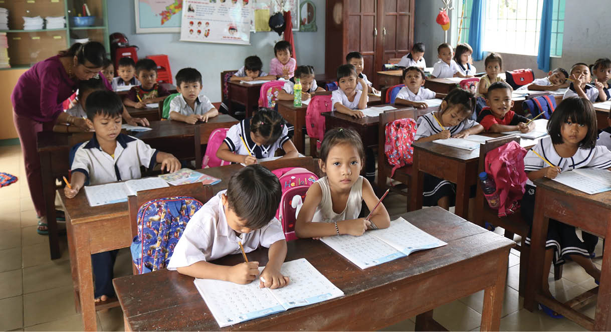 Đảm bảo đầy đủ sách cho học sinh lớp 1 vùng cao