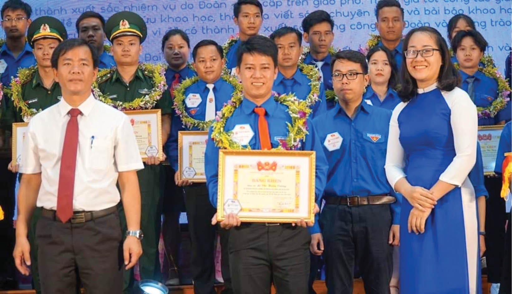 Muốn người khác làm, bản thân phải gương mẫu