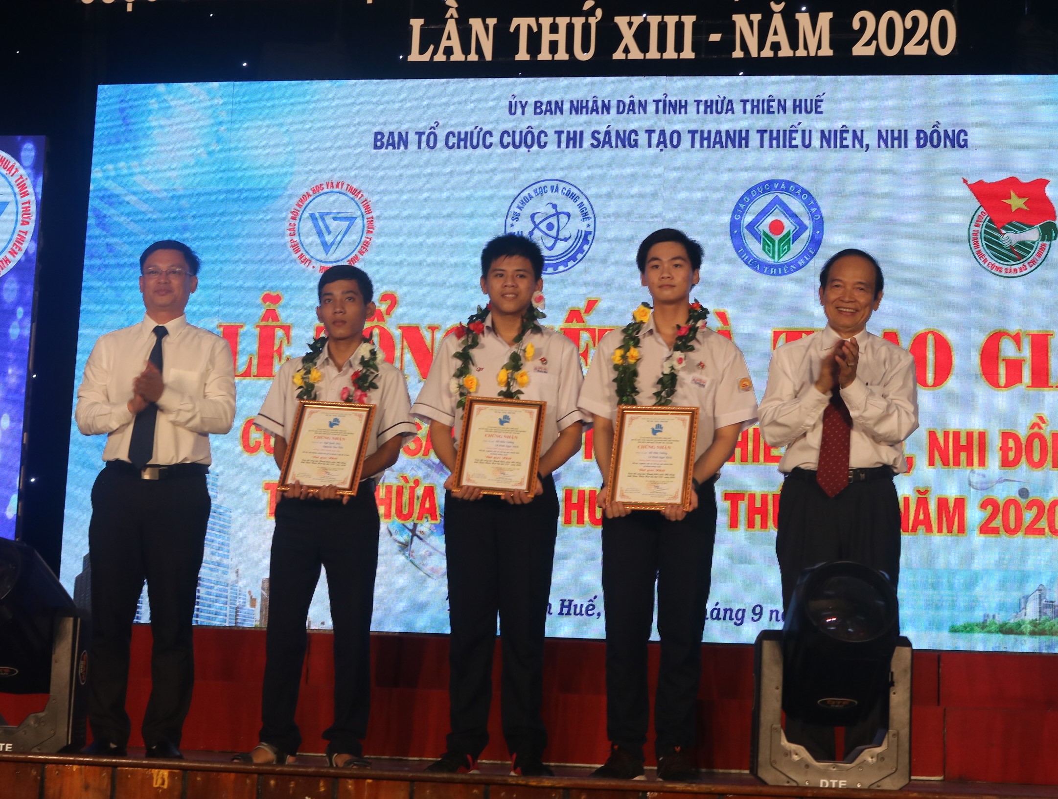 Tuyên dương 63 tác giả, nhóm tác giả đạt giải Cuộc thi Sáng tạo Thanh thiếu niên và Nhi đồng tỉnh