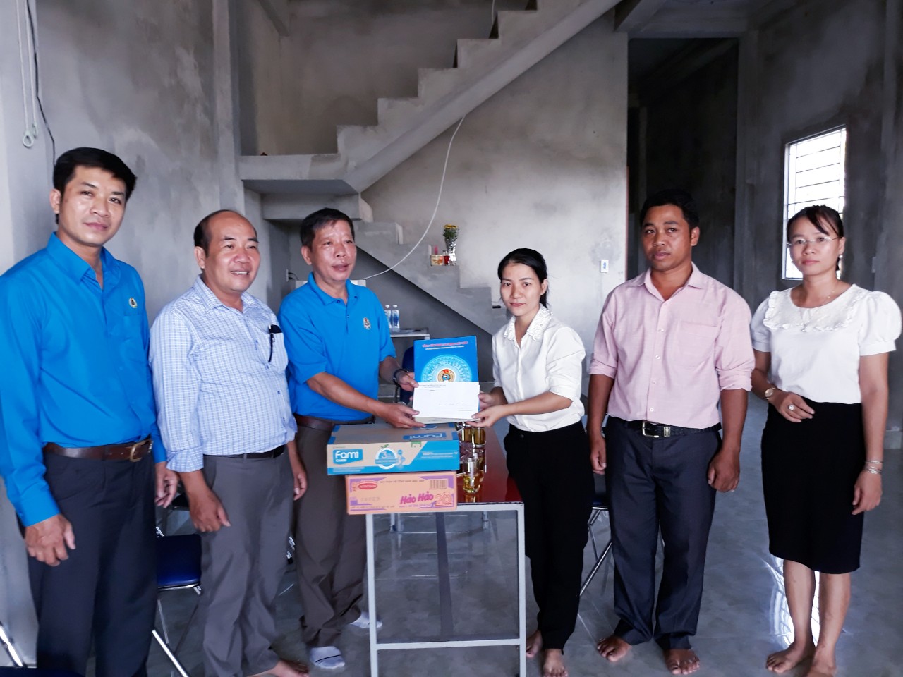 Hỗ trợ đoàn viên công đoàn khắc phục hậu quả sau bão số 5