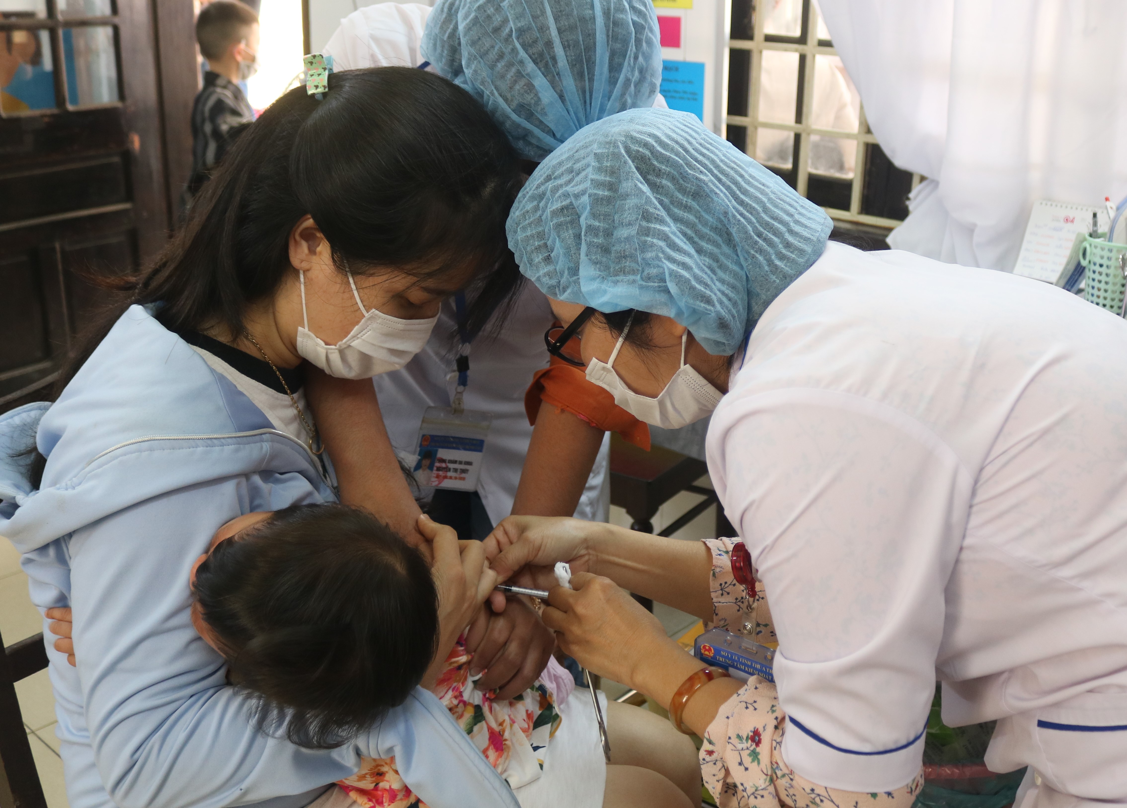 Thông tin về trường hợp 2 bé trai phản ứng sau tiêm chủng