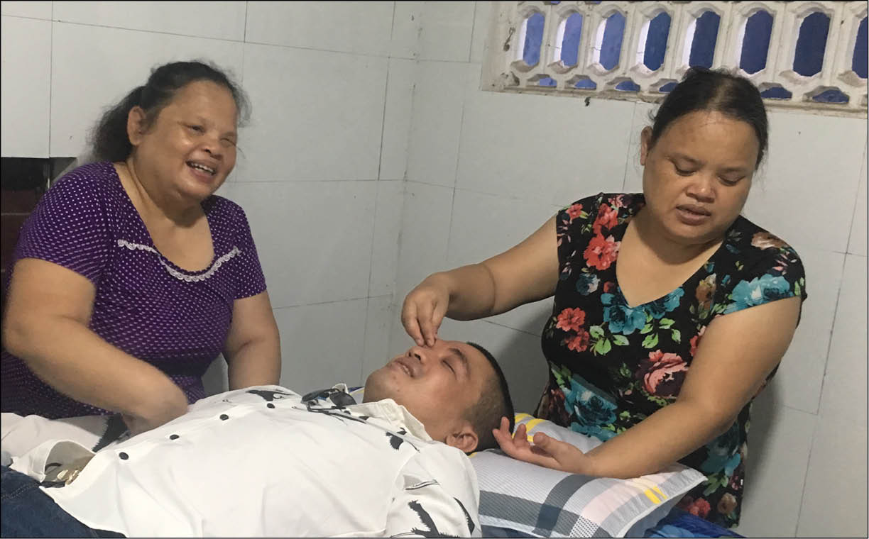 Vượt qua nghịch cảnh, theo đuổi đam mê
