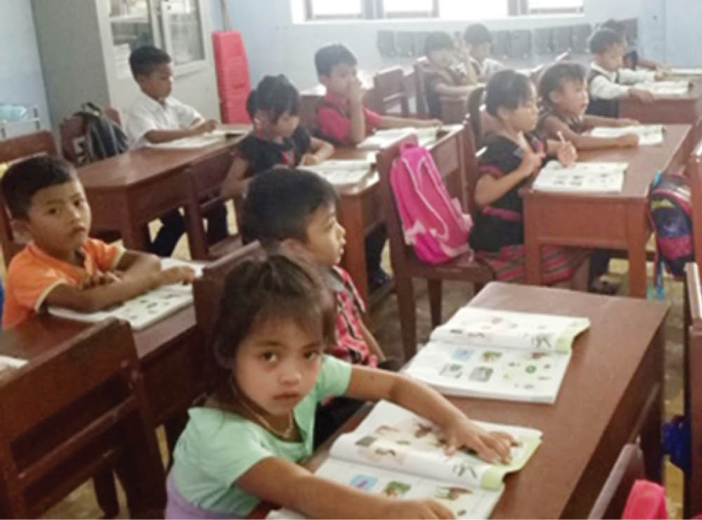 Học sinh A Lưới tiếp cận tốt sách giáo khoa mới