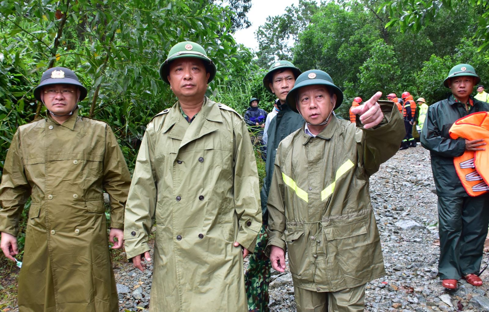 Hue mobilizes 500 soldiers to help local people overcome the consequences of rainstorms