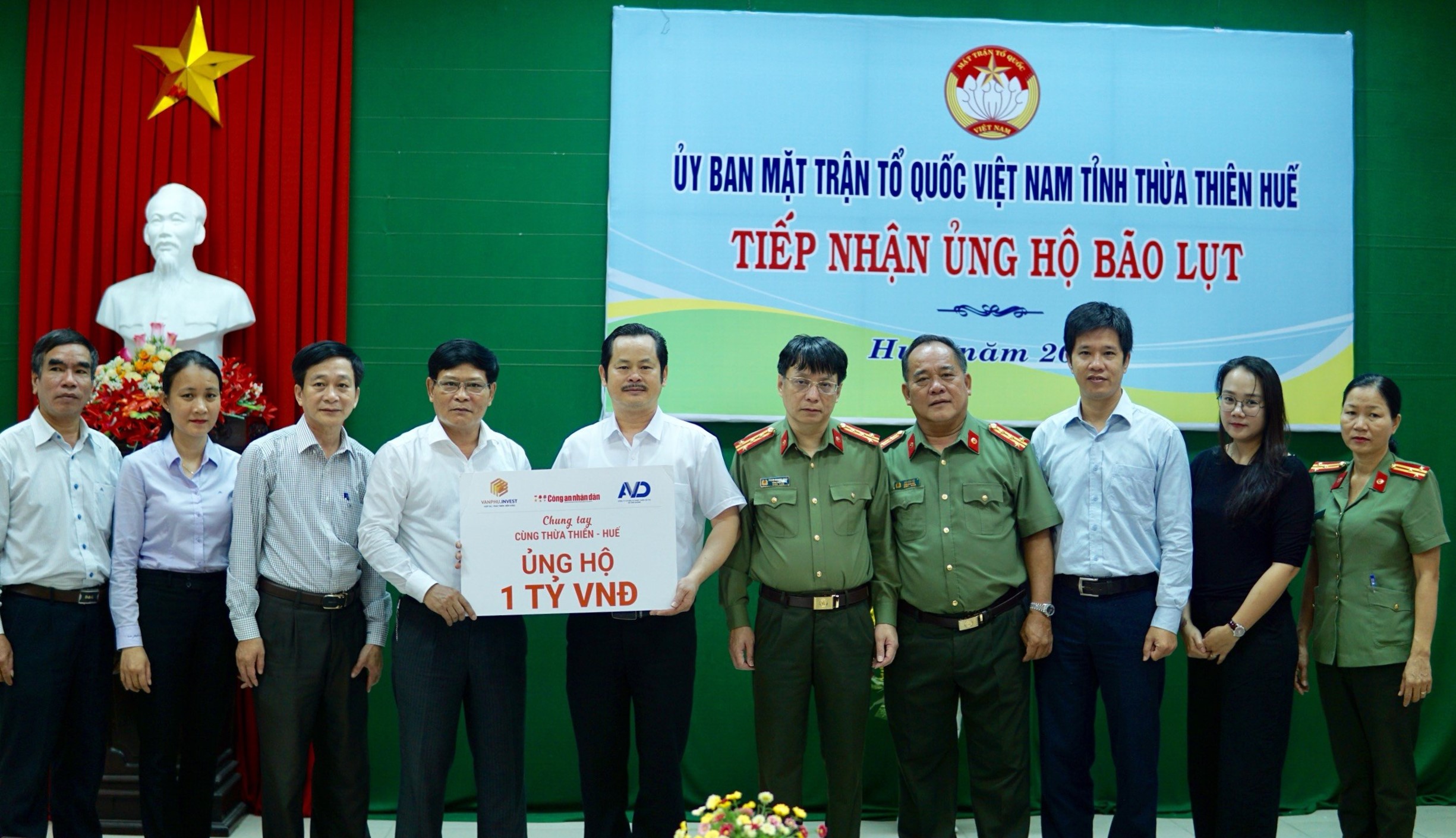 Nhiều tổ chức, doanh nghiệp ủng hộ khắc phục hậu quả bão lụt