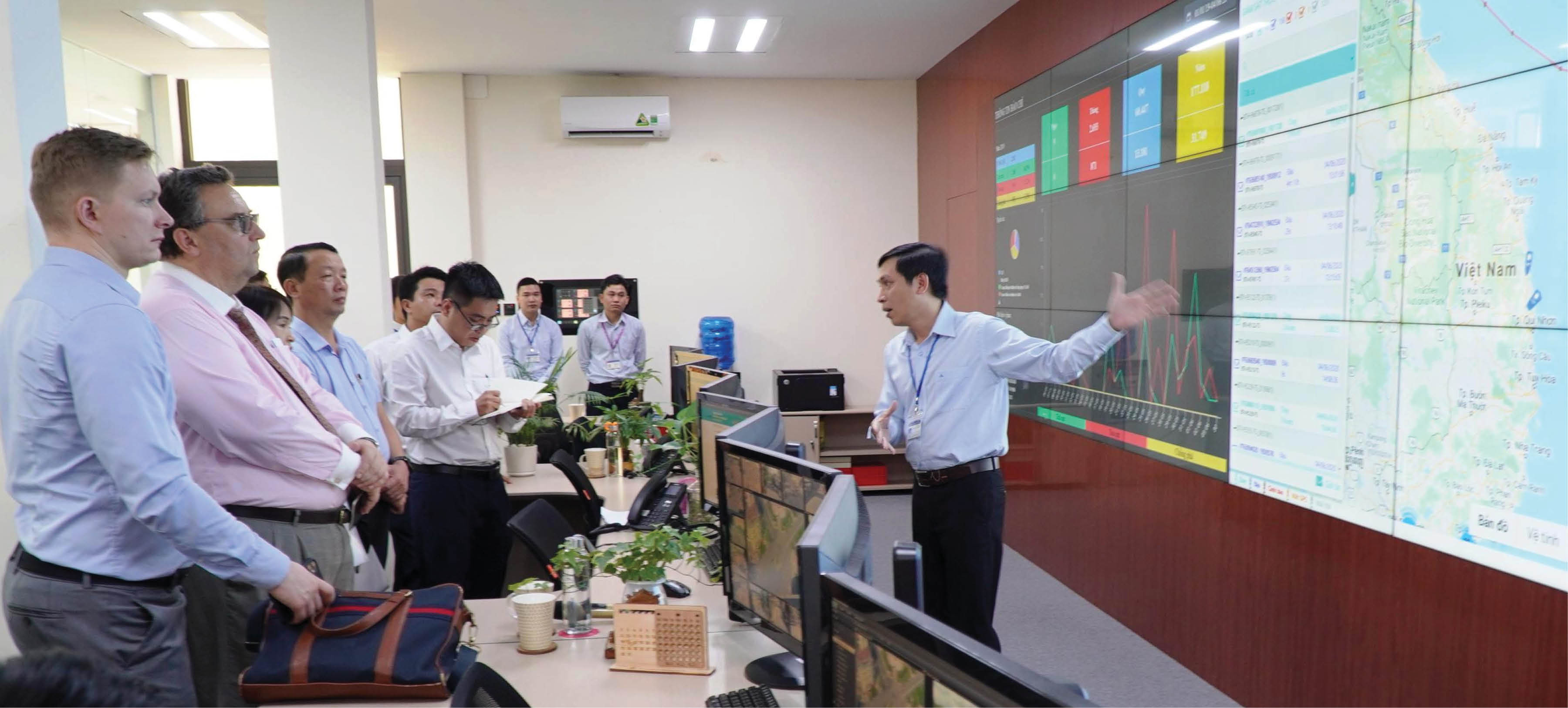 Dấu ấn chính quyền điện tử  đô thị thông minh