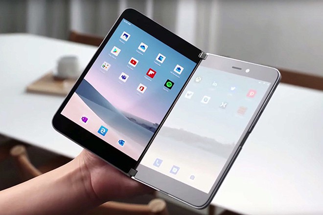 Surface Duo giảm giá 200 USD trên Microsoft Store