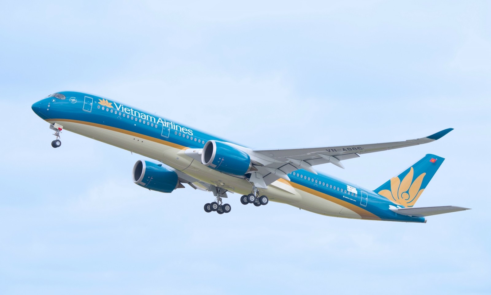 Vietnam Airlines huỷ toàn bộ 104 chuyến bay