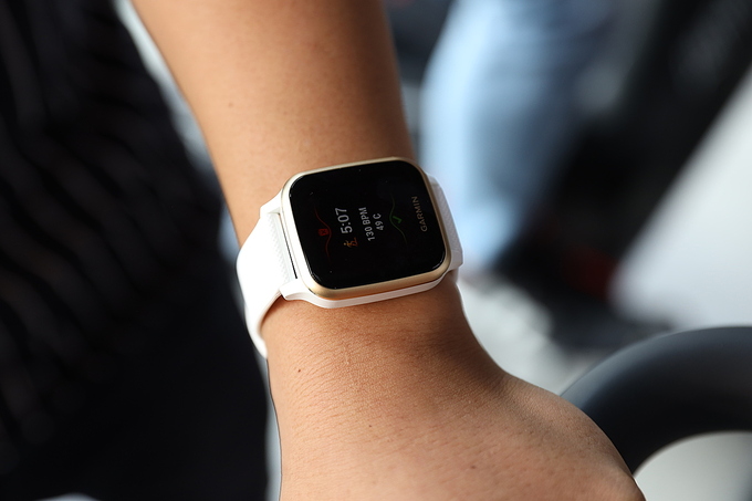 Garmin ra mắt đồng hồ thông minh Venu Sq