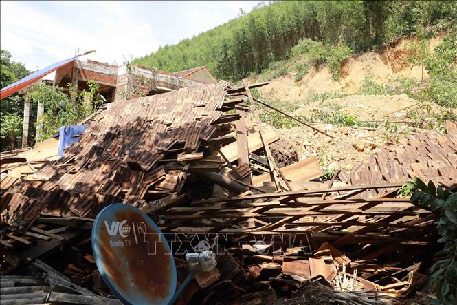 Khảo sát thực tế chương trình hỗ trợ nhà ở tại miền Trung