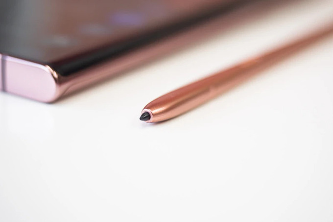 Galaxy S21 Ultra 5G hỗ trợ bút S Pen rời