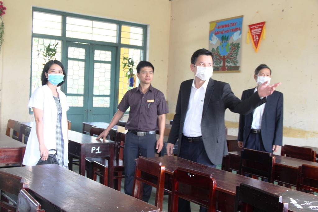 Ngành giáo dục xin… không nhận hoa, quà dịp 20 11