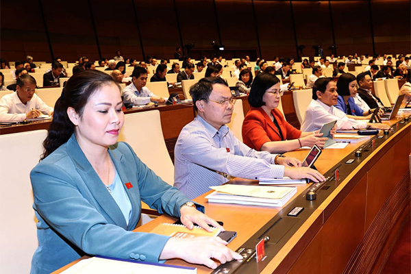 66,74 ĐBQH không đồng ý chuyển sát hạch bằng lái xe sang Bộ Công an