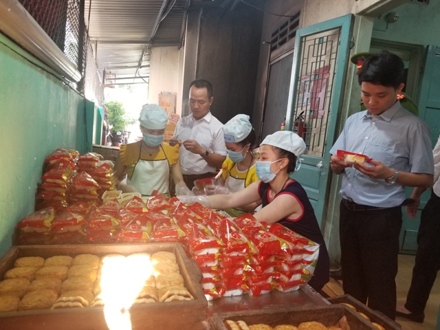 Triển khai các văn bản quy phạm pháp luật về an toàn thực phẩm ngành công thương