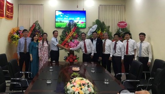 Thăm các trường học trên địa bàn thành phố nhân Ngày Nhà giáo Việt Nam 20 11