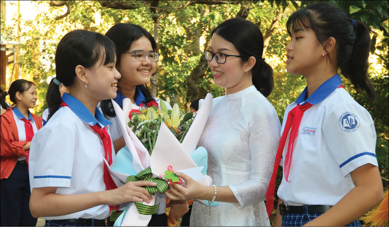 Thân thương hình bóng người thầy