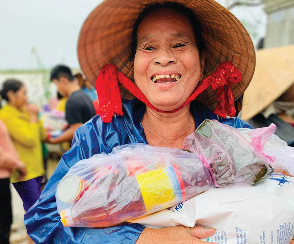 Thương người như thể thương thân