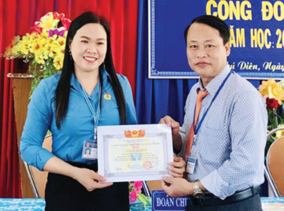 “Trường học” của thầy Trứ