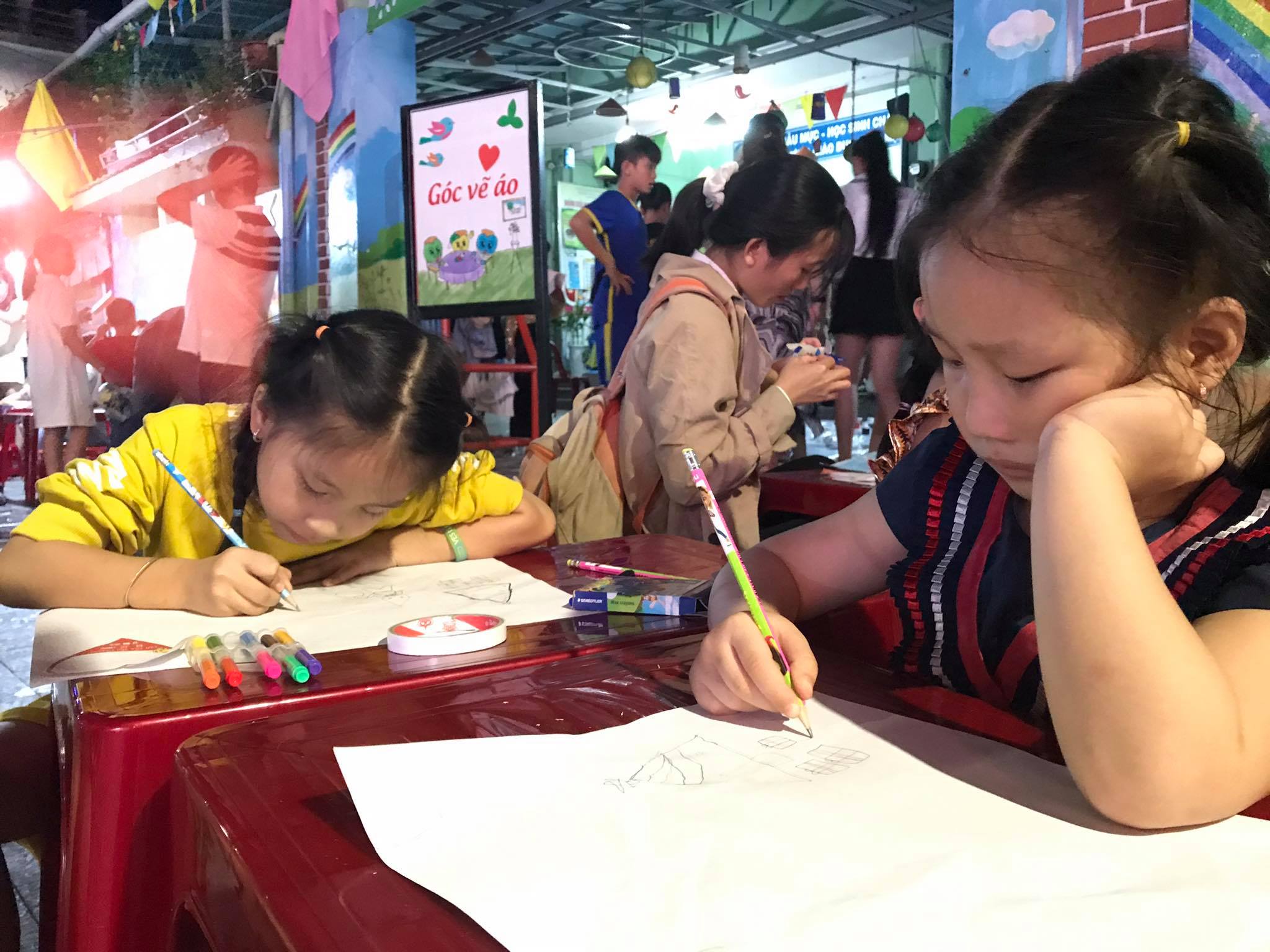 Giáo dục bằng yêu thương