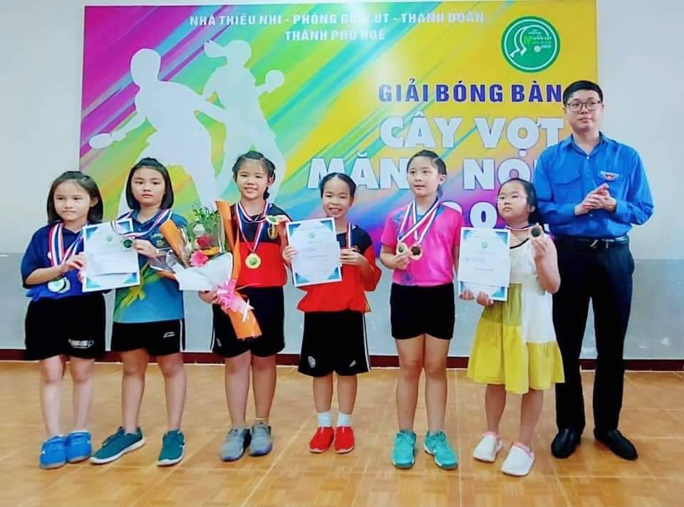 Giải bóng bàn măng non xuất hiện nhiều tay vợt triển vọng