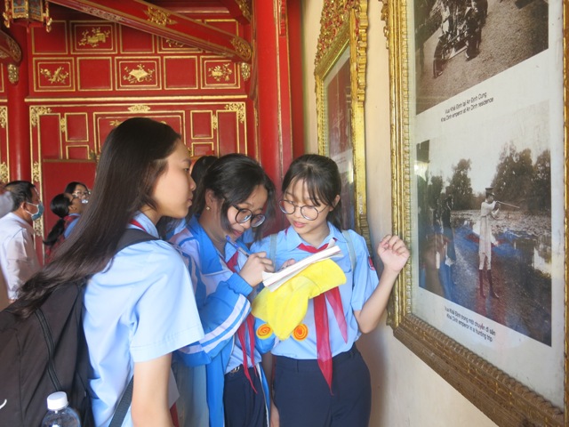 Học sinh, sinh viên khám phá, trải nghiệm di sản