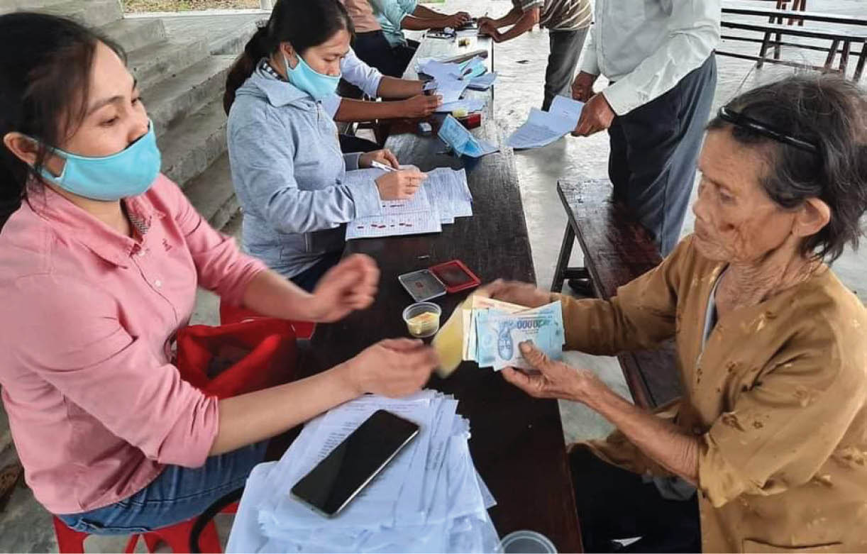 Tiếp cận đa chiều để rà soát hộ nghèo, hộ cận nghèo