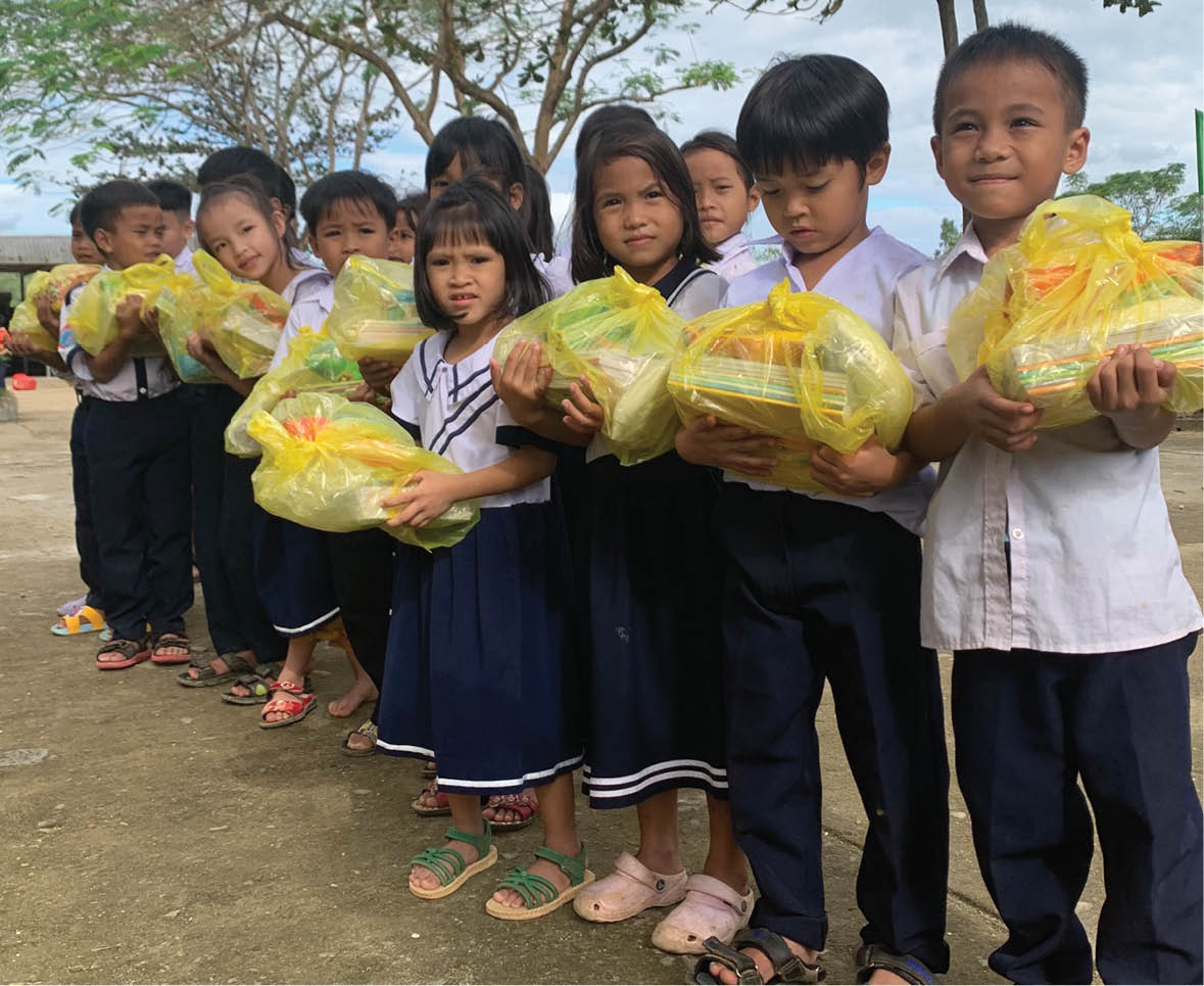 Dạy chữ và dạy người