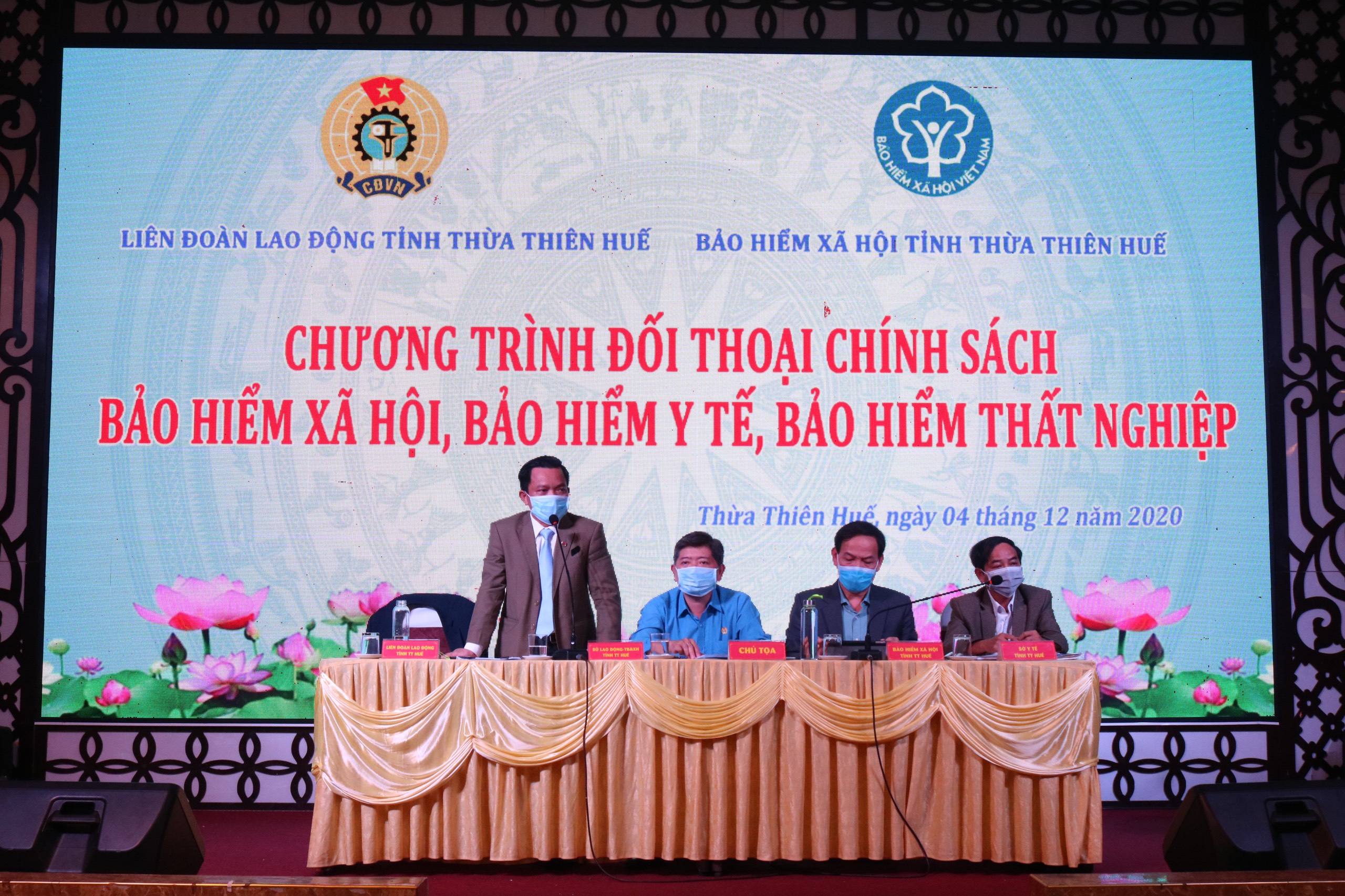 Đối thoại để nắm bắt và thực hiện tốt hơn chính sách cho người lao động