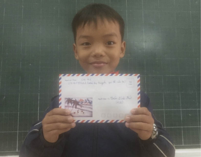 Cháu Phát được hỗ trợ hơn 2 triệu đồng