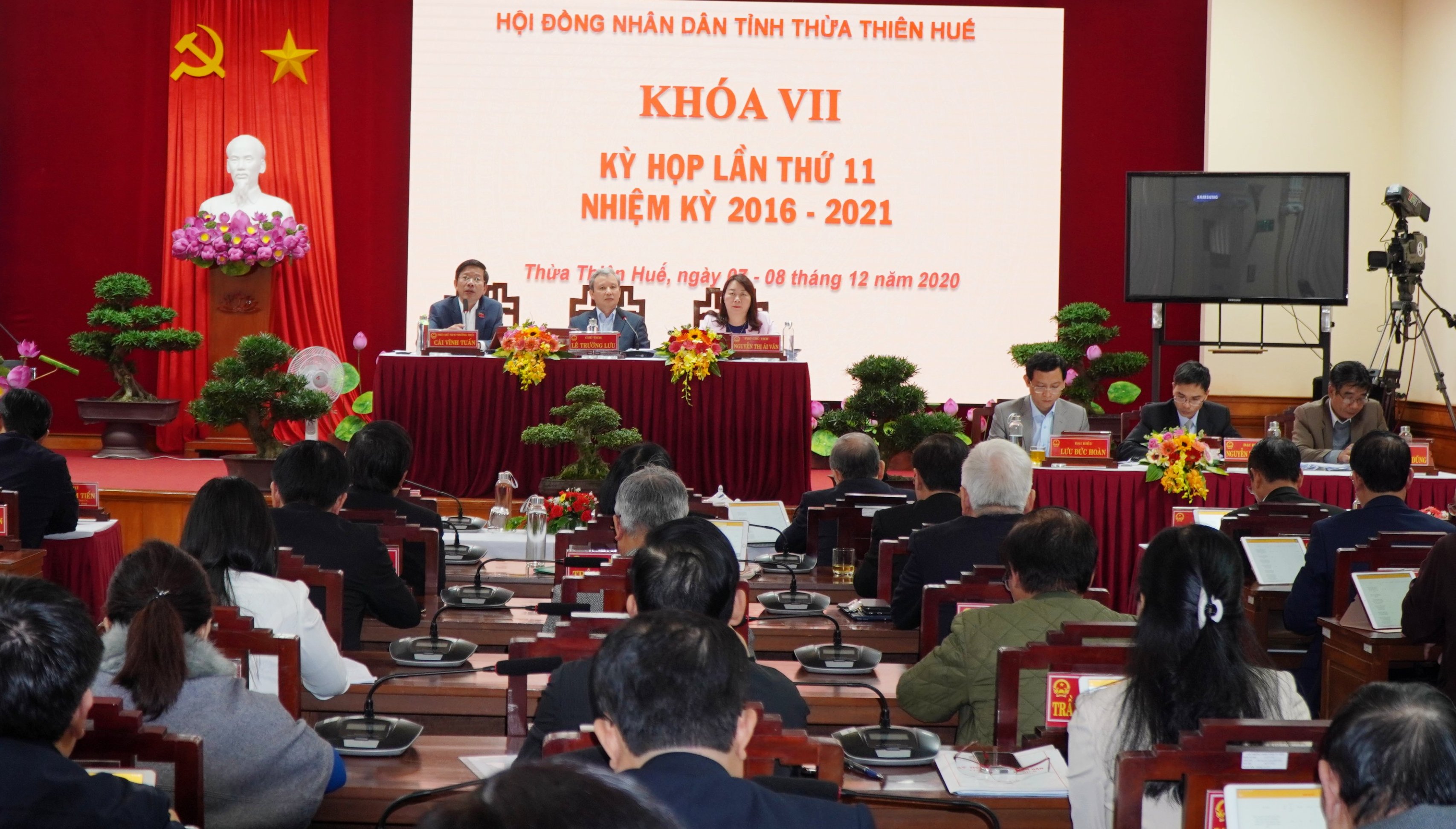 Tỷ lệ sinh con thứ ba tăng, vốn giải ngân tái cơ cấu ngành nông nghiệp thấp