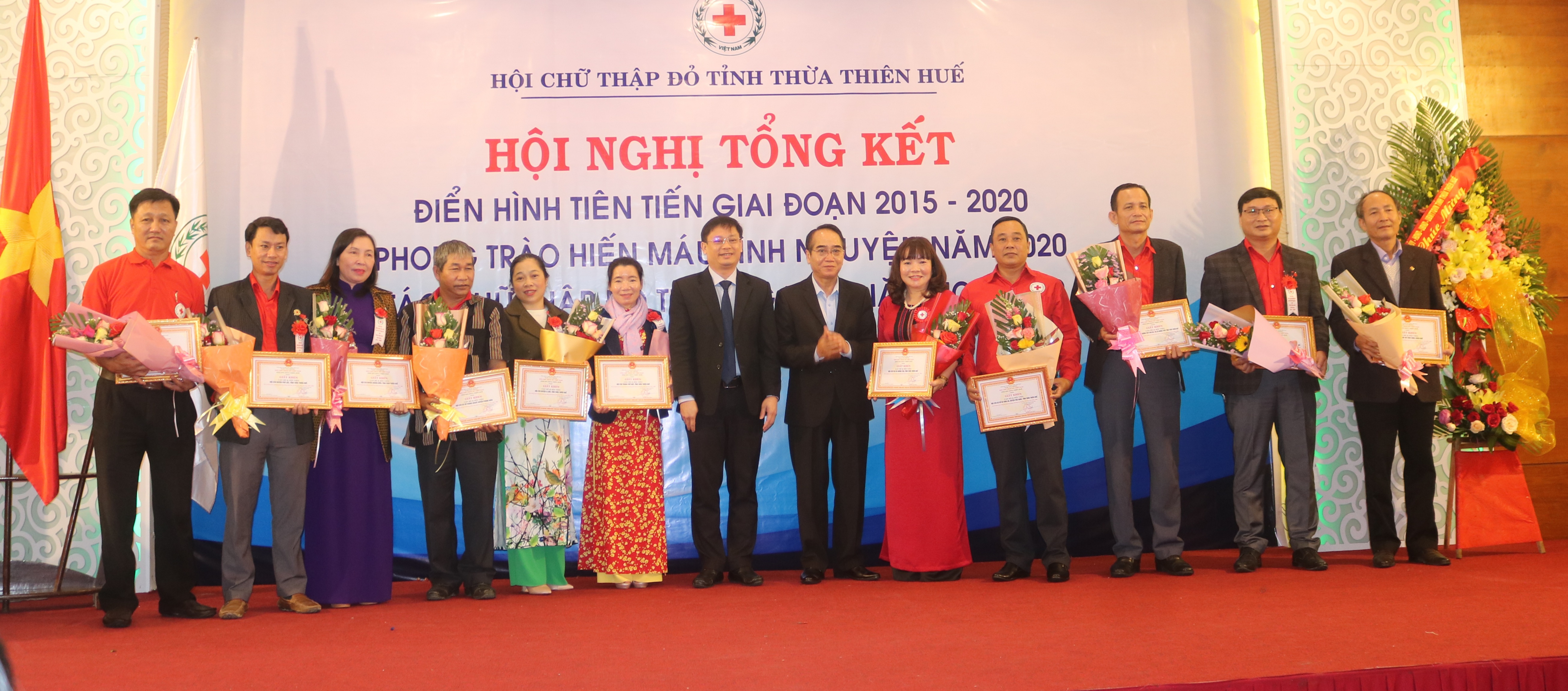 Tuyên dương 82 tập thể, cá nhân điển hình trong công tác chữ thập đỏ