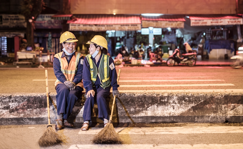 Nhịp sống đời thường nơi phố thị