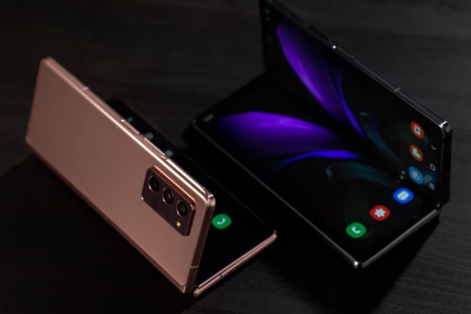 Samsung sẵn sàng ra mắt 4 mẫu điện thoại gập lại vào năm sau