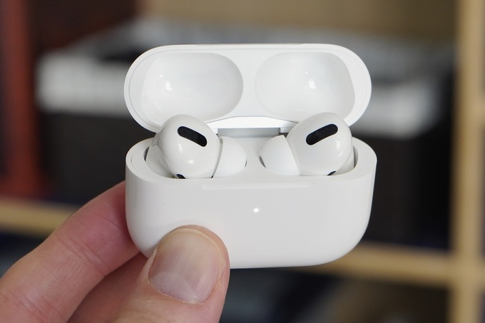 Apple sắp ra AirPods Pro giá rẻ