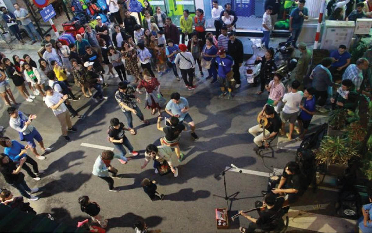 Hoàn thiện sản phẩm dịch vụ, du lịch về đêm