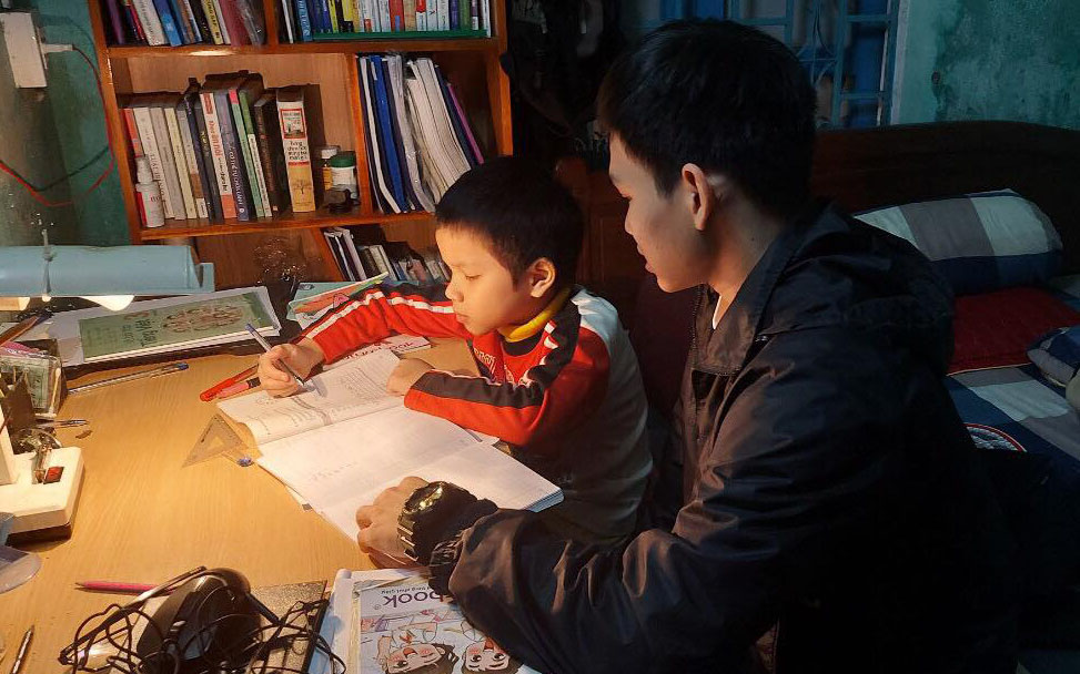 Sinh viên làm thêm Hấp dẫn và “đau đầu”