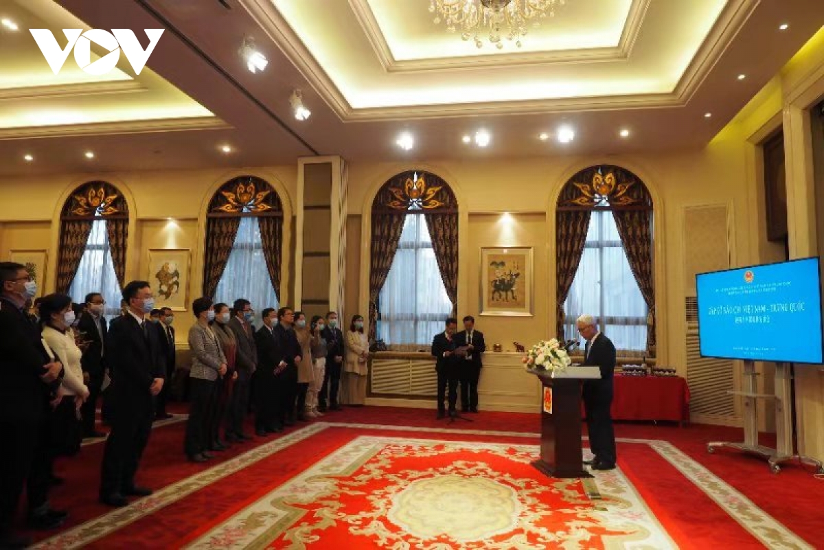 Đại sứ Phạm Sao Mai gặp gỡ báo chí Trung Quốc trước thềm năm mới 2021