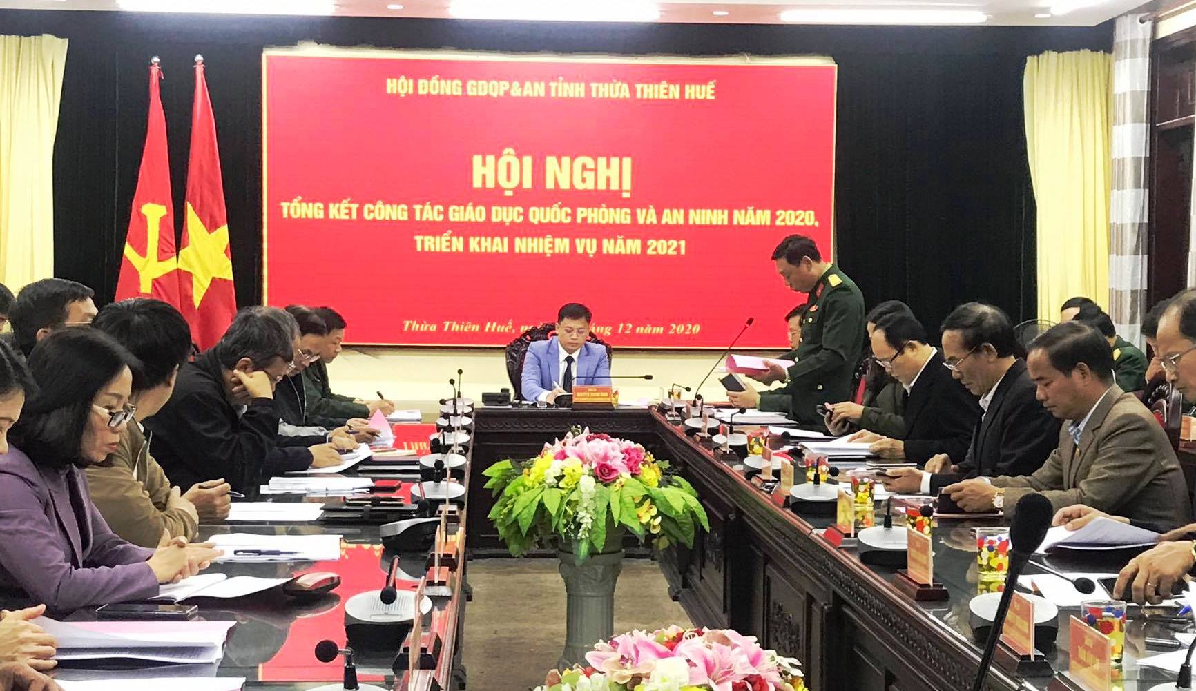 Đẩy mạnh và nâng cao chất lượng công tác giáo dục quốc phòng toàn dân