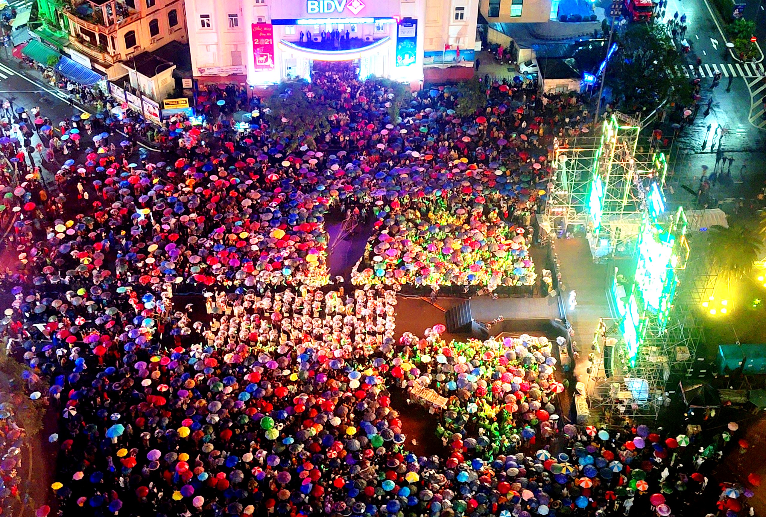 Rộn ràng với “Huế Countdown 2021”