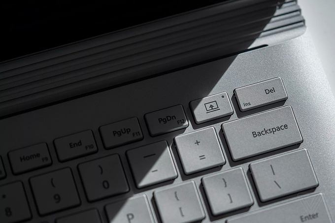 Mã nguồn Microsoft bị đọc trộm