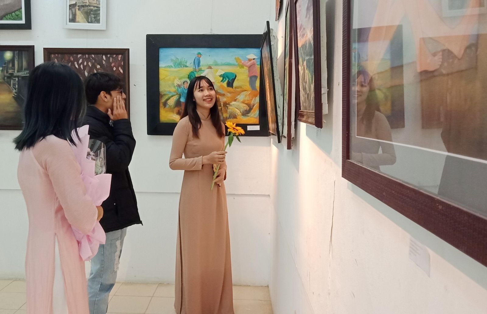 Nearly 70 fine art works displayed at Student Fine Art Exhibition
