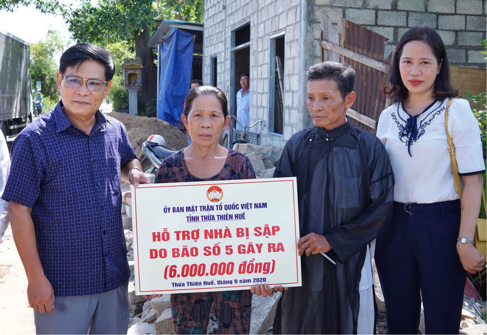 Đoàn kết, đồng sức, đồng lòng