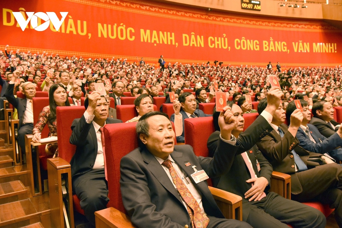 Lựa chọn những người thật sự xứng đáng trong những người xứng đáng