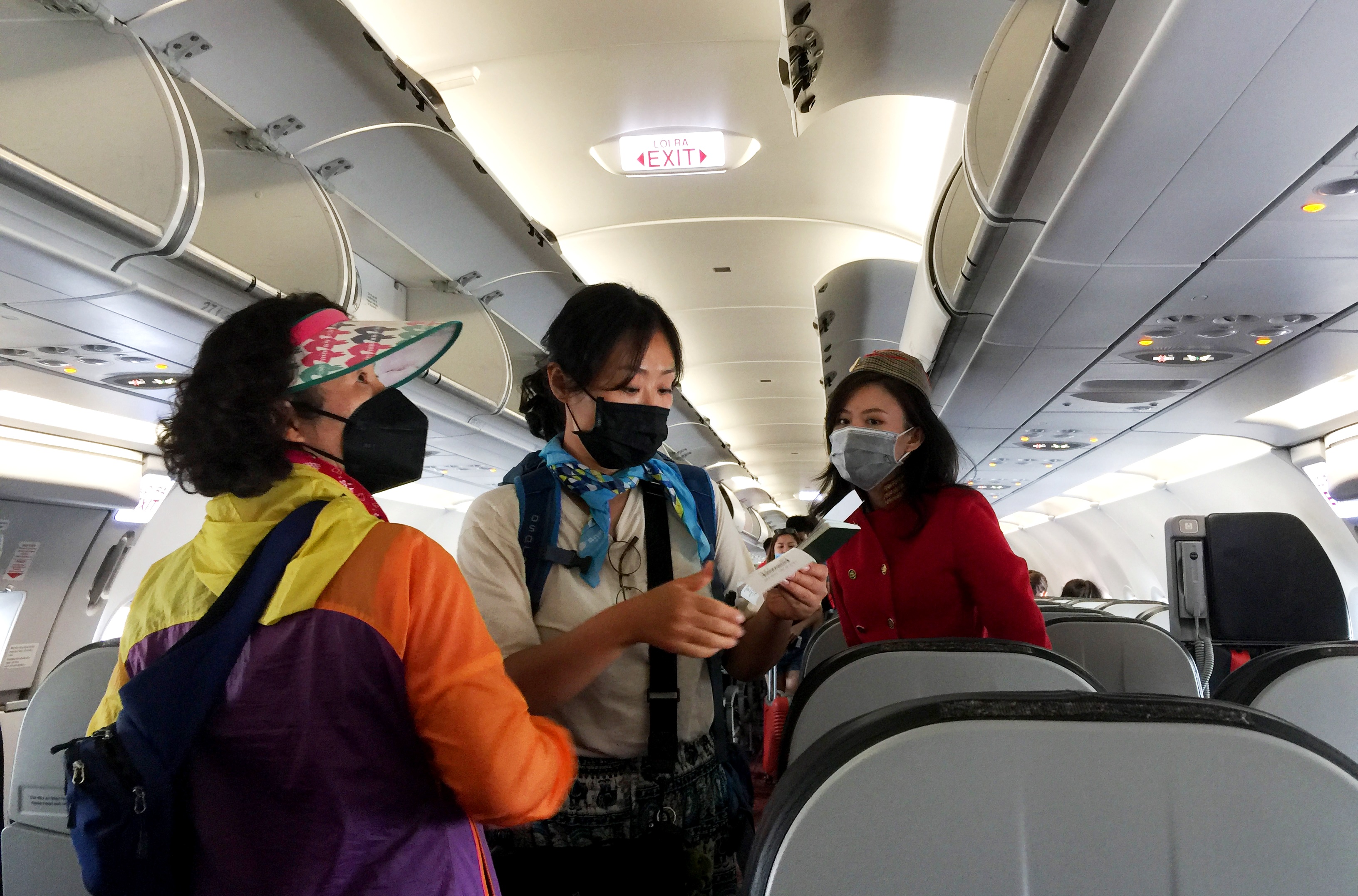 Hoàn tất chốt tầm soát nhiệt tại sân bay Phú Bài trong ngày 29 1