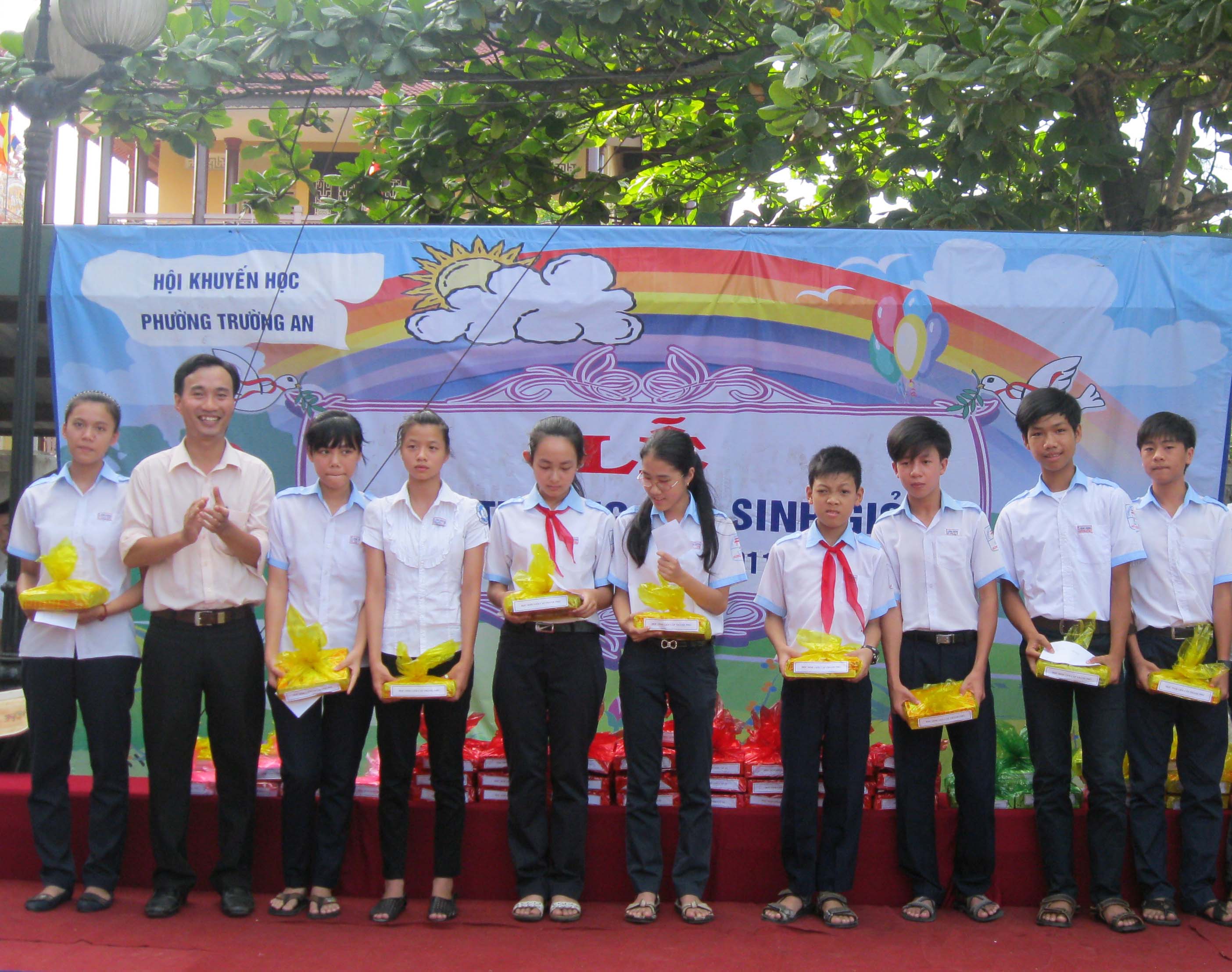 Đừng phụ lòng bố mẹ, các bạn nhé