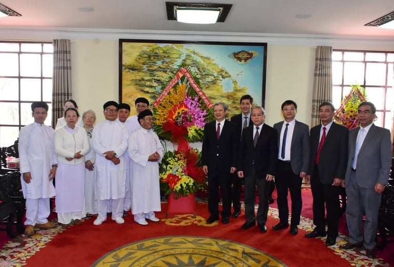 Các tổ chức tôn giáo thăm, chúc mừng Đảng bộ tỉnh nhân Ngày thành lập Đảng