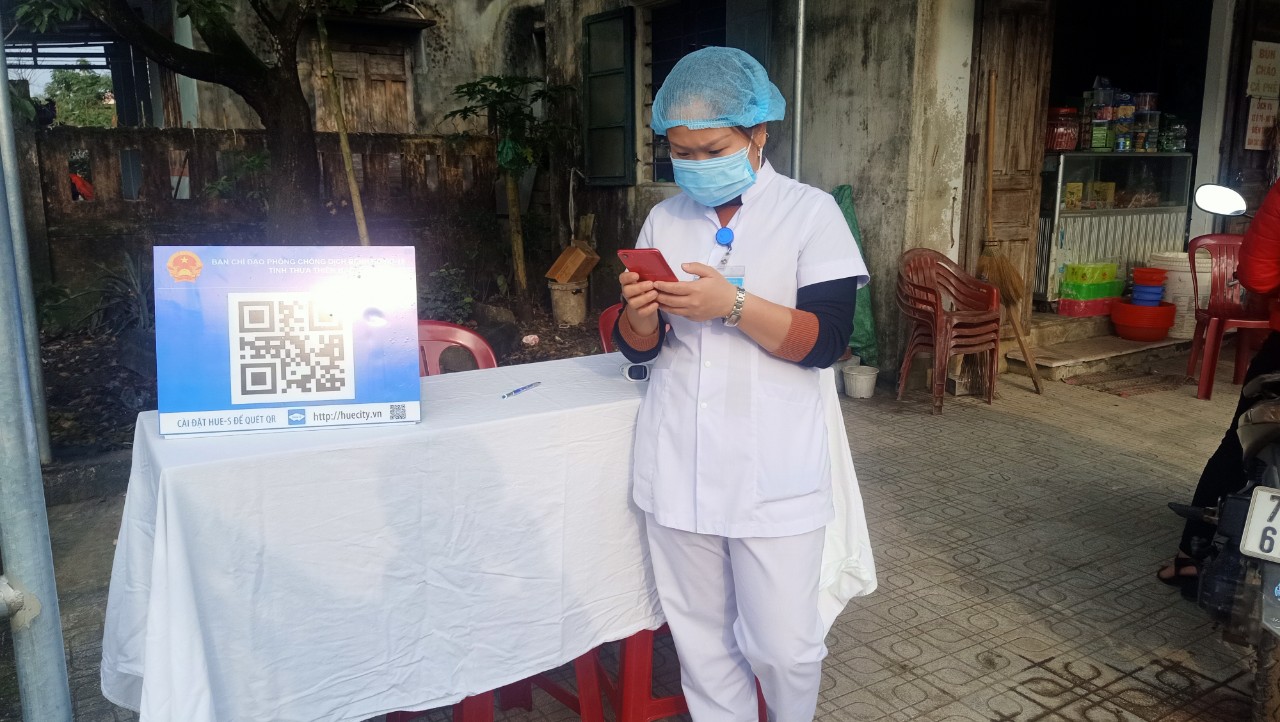 Quản lý dịch bệnh COVID-19 bằng mã QR